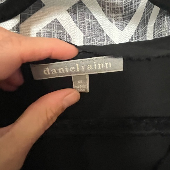 Daniel Rainn Black Silk Button Down - Picture 2 of 4